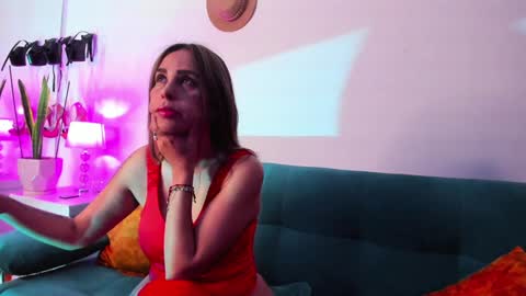 Snapshot of victoria_jhones chatting on 16, 1, 2025 Victoria online show from 16, 1, 2025
