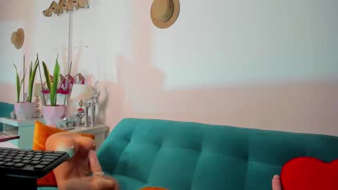 Snapshot of victoria_jhones chatting on 16, 2, 2025 Victoria online show from 16, 2, 2025