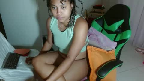 Snapshot of victoria_miler chatting on 1, 2, 2026 VICKY online show from 1, 2, 2026