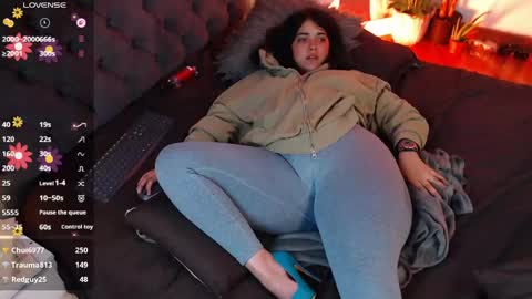 Snapshot of victoria_monteroo chatting on 8, 6, 2026 Call me Vic online show from 8, 6, 2026