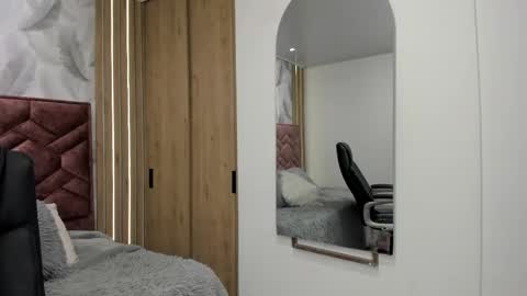 Vicky  online show from 20, 10, 2025