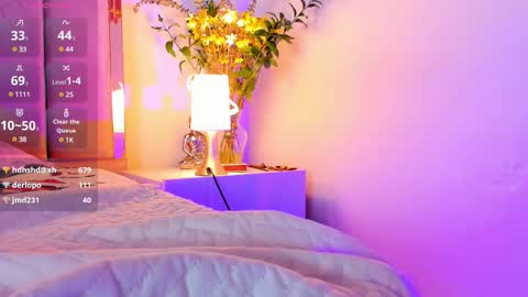 Snapshot of victoria_rash chatting on 12, 2, 2025 VICTORIA online show from 12, 2, 2025