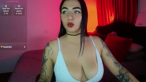 Snapshot of victoria_vox chatting on 9, 7, 2026 Victoria online show from 9, 7, 2026