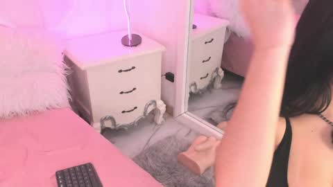 Snapshot of victoria_watsson chatting on 13, 12, 2024 victoria_watsson online show from 13, 12, 2024