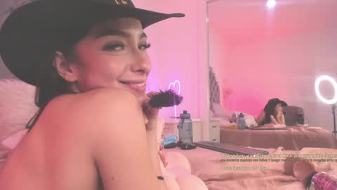 Snapshot of victoria_watsson chatting on 8, 2, 2025 victoria_watsson online show from 8, 2, 2025