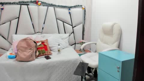 Victoria Sofia online show from 21, 12, 2025