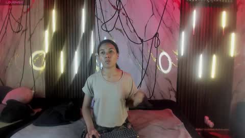 Victoria  online show from 1, 11, 2025