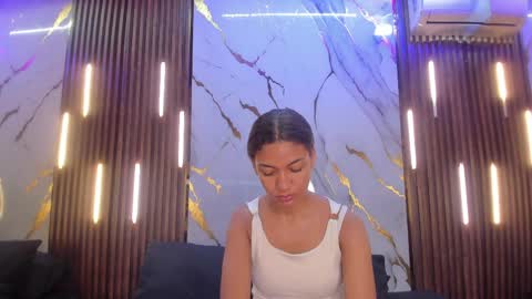 Victoria  online show from 17, 5, 2026