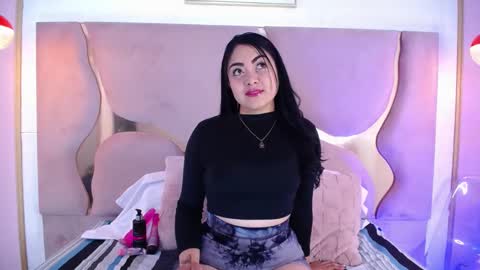 Snapshot of victoriajohns_mjs chatting on 22, 1, 2025 VICTORIA JOHNS online show from 22, 1, 2025