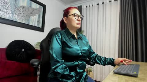 victoriapaker online show from 8, 4, 2026