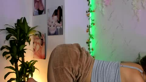 victoriasmithtv online show from 20, 5, 2026