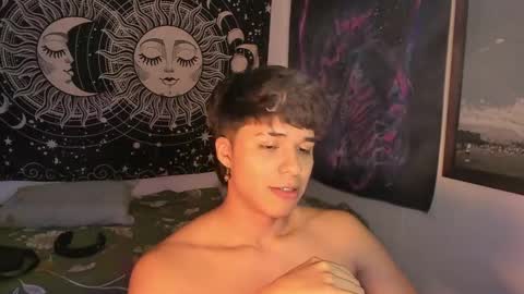 Snapshot of victorino_jhonson chatting on 5, 1, 2025 Victorino Jhonson online show from 5, 1, 2025