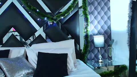 victtoria lee online show from 5, 12, 2024