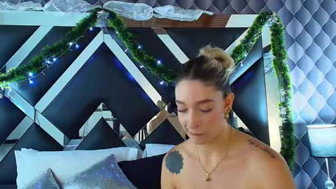 victtoria lee online show from 13, 12, 2024