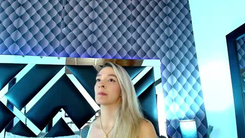 victtoria lee online show from 7, 2, 2025