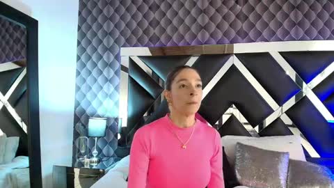 victtoria lee online show from 26, 2, 2025