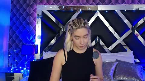 victtoria lee online show from 9, 3, 2026