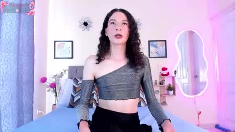 Violet online show from 6, 3, 2026