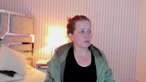 Snapshot of viioletamora chatting on 16, 12, 2024 Violeta online show from 16, 12, 2024