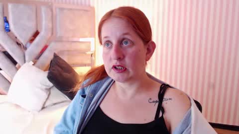 Snapshot of viioletamora chatting on 7, 1, 2025 Violeta online show from 7, 1, 2025