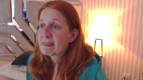 Snapshot of viioletamora chatting on 15, 1, 2025 Violeta online show from 15, 1, 2025