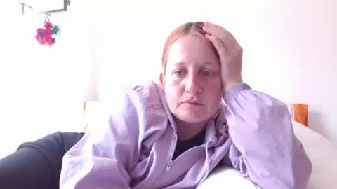 Snapshot of viioletamora chatting on 3, 2, 2025 Violeta online show from 3, 2, 2025