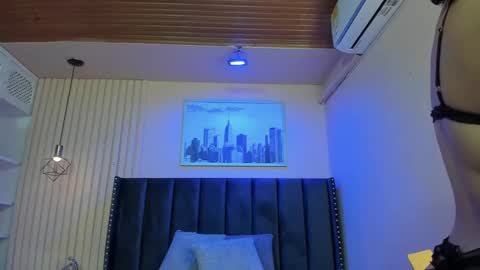 Viiolett online show from 17, 10, 2025