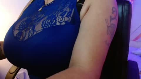 Snapshot of viiolleta chatting on 27, 5, 2026 viioleta online show from 27, 5, 2026
