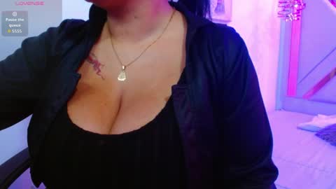 Snapshot of viiolleta chatting on 30, 5, 2026 viioleta online show from 30, 5, 2026
