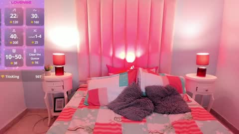 Violet online show from 5, 2, 2025