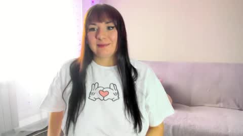 Snapshot of vik_and_love chatting on 27, 4, 2026 Vika online show from 27, 4, 2026