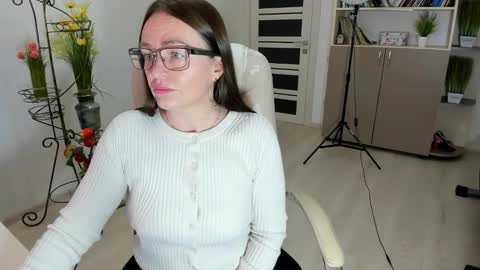 Ukrainian-woman online show from 16, 12, 2025