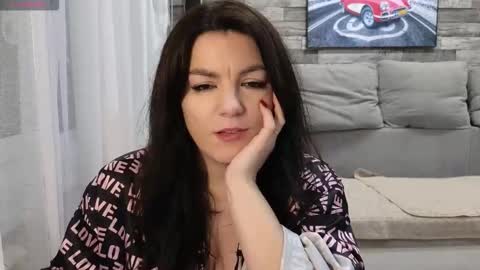 Snapshot of vika_loves_you chatting on 24, 11, 2025 follow my fansly online show from 24, 11, 2025