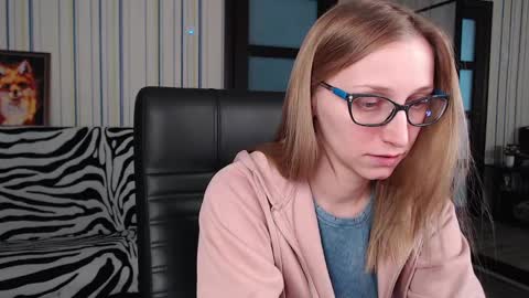 Vika online show from 28, 2, 2025