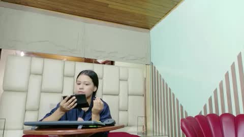 Snapshot of vikitomson chatting on 2, 2, 2026 vikiTomson online show from 2, 2, 2026