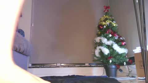 Max online show from 5, 1, 2025