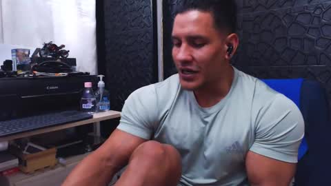 Viktor Herrera online show from 12, 9, 2025