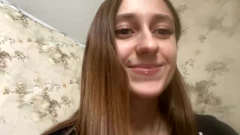 Snapshot of viktoria9898 chatting on 27, 1, 2025 Sweett online show from 27, 1, 2025