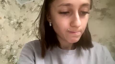 Snapshot of viktoria9898 chatting on 6, 11, 2025 Sweett online show from 6, 11, 2025