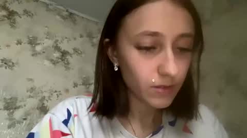 Snapshot of viktoria9898 chatting on 11, 11, 2025 Sweett online show from 11, 11, 2025