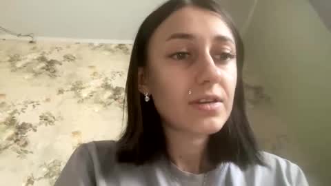 Snapshot of viktoria9898 chatting on 27, 11, 2025 Sweett online show from 27, 11, 2025