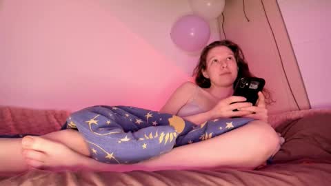 Snapshot of viktoria_sullivans chatting on 6, 11, 2025 Vikky online show from 6, 11, 2025