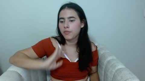 Snapshot of vikysexy28 chatting on 25, 2, 2025 vikysexy28 online show from 25, 2, 2025