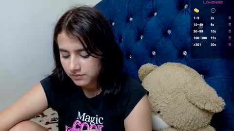 vikysexy28 online show from 9, 3, 2026