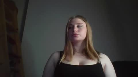 Snapshot of vilivi chatting on 19, 5, 2026 vilivi online show from 19, 5, 2026