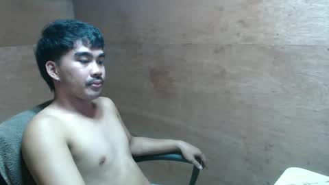 Snapshot of vin_17 chatting on 8, 4, 2026 Call me Marvin online show from 8, 4, 2026