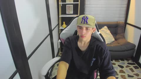 Snapshot of vincenthunter chatting on 10, 12, 2024 Vincent online show from 10, 12, 2024