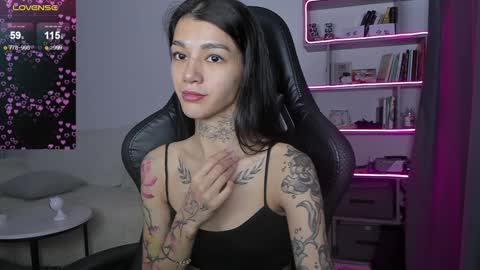 vinkitinkii online show from 6, 12, 2024