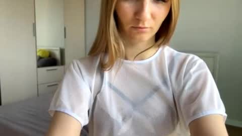 Snapshot of vinniedi chatting on 6, 4, 2026 Diana online show from 6, 4, 2026