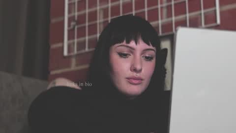 Diva Silvia online show from 31, 1, 2025